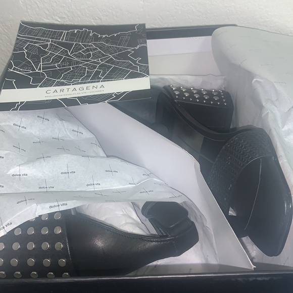 Dolce Vita Women's Dorah Black Heeled Sandal - Picture 14 of 14